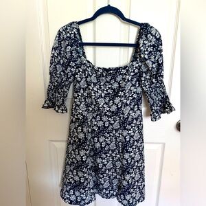 Francesca's Collections Pauline Women's Floral Smocked Sleeve Mini Dress Medium